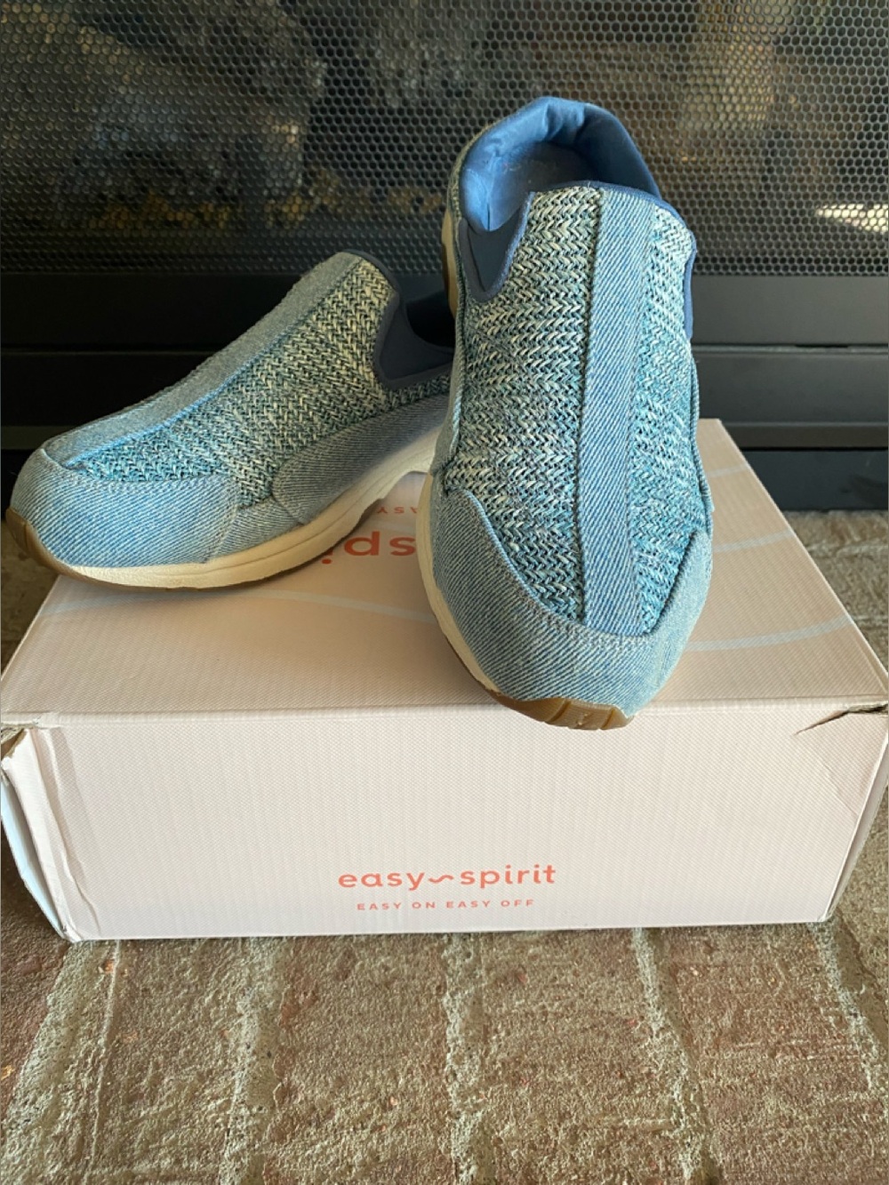 Easy Spirit Traveltime Slip-on (8 M)